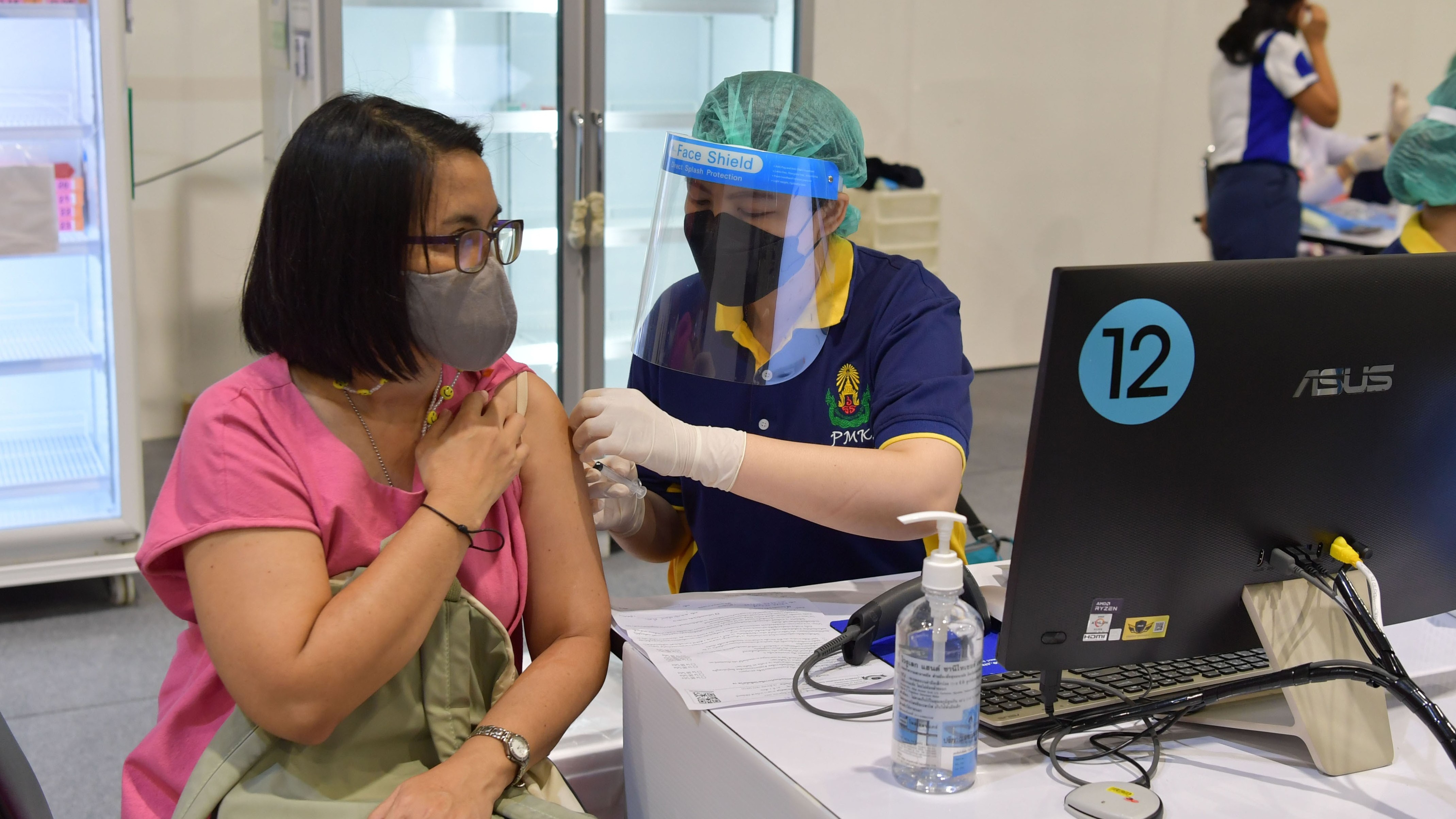 70% dân số Bangkok đã được tiêm 2 mũi vaccine ngừa Covid-19
