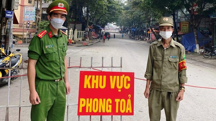 Lào Cai phong tỏa chợ trung tâm thị trấn Phố Ràng