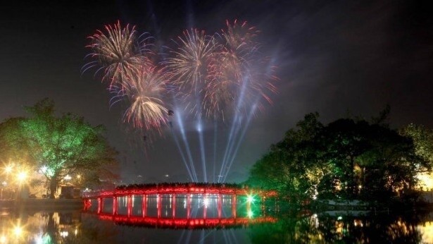 Không bắn pháo hoa dịp Tết dương lịch 2022 tại Hà Nội
