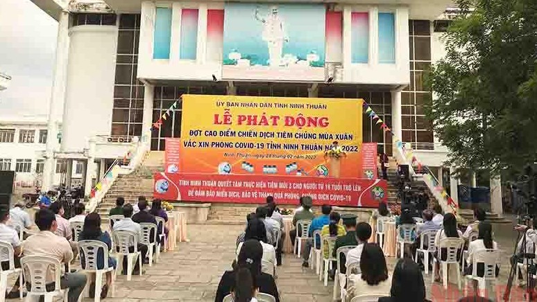 Ninh Thuận đẩy mạnh tiêm vaccine phòng Covid-19 mũi 3 cho người từ 18 tuổi trở lên