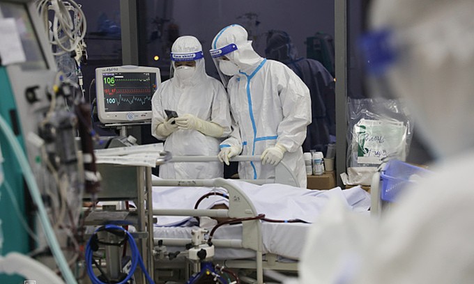 Vietnam aims to treat Covid as common disease: health minister
