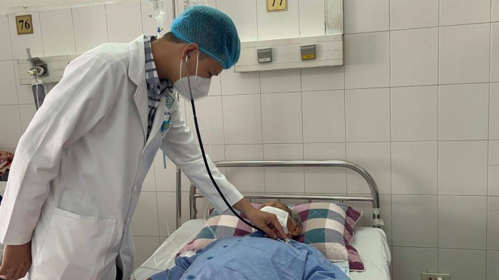 “Giải cứu” bệnh nhân tắc mạch chi dưới, phình tắc động mạch chủ chậu 2 bên