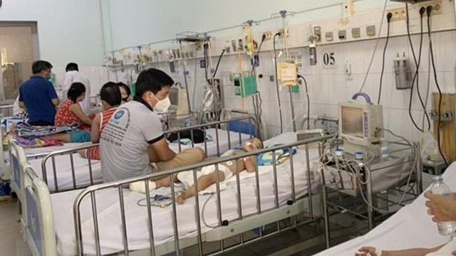 Triển khai ngay các biện pháp ngăn chặn dịch sốt xuất huyết