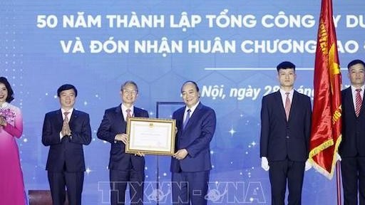 Chủ tịch nước Nguyễn Xuân Phúc: Cần có biện pháp phù hợp ngăn chặn khủng hoảng của hệ thống y tế