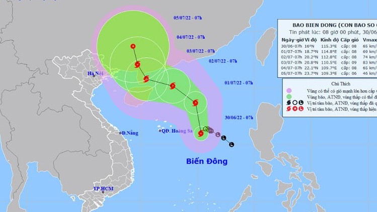 Bão giật cấp 10, cách quần đảo Hoàng Sa 430km