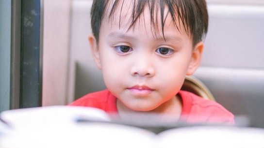 8 cách xử trí với trẻ biếng ăn