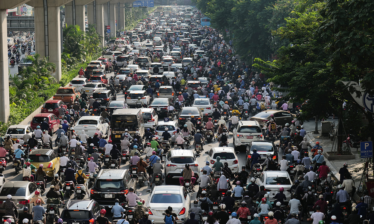 Hanoi to evaluate motorbike emissions starting 2024