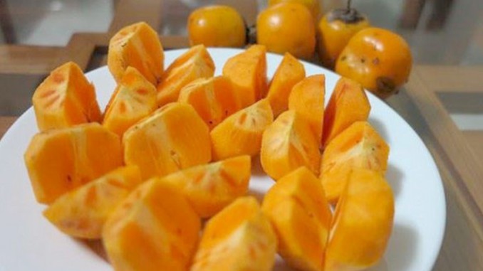 Ăn quả hồng đúng cách để có lợi cho sức khỏe