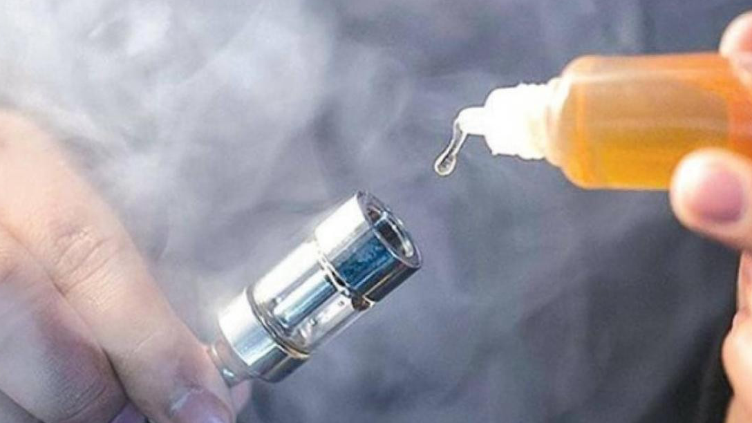 Trẻ 5 tuổi hôn mê vì ngộ độc ma túy trong dung dịch thuốc lá điện tử