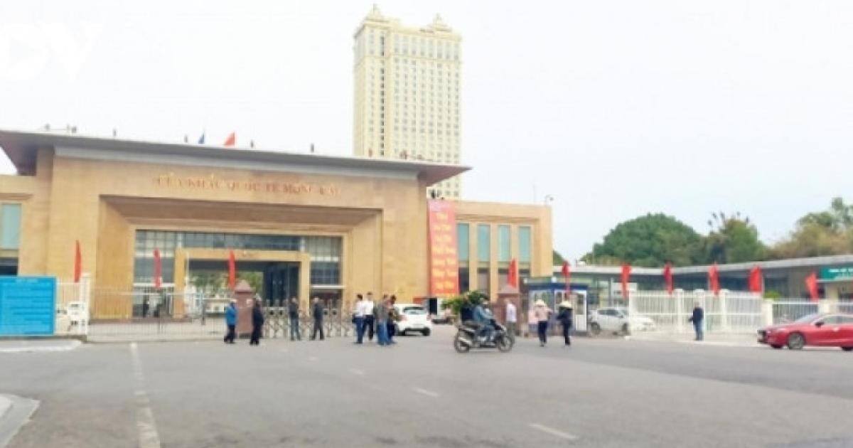 Cửa khẩu Quốc tế Móng Cái sẵn sàng hoạt động xuất nhập cảnh vào ngày mai, 8/1.
