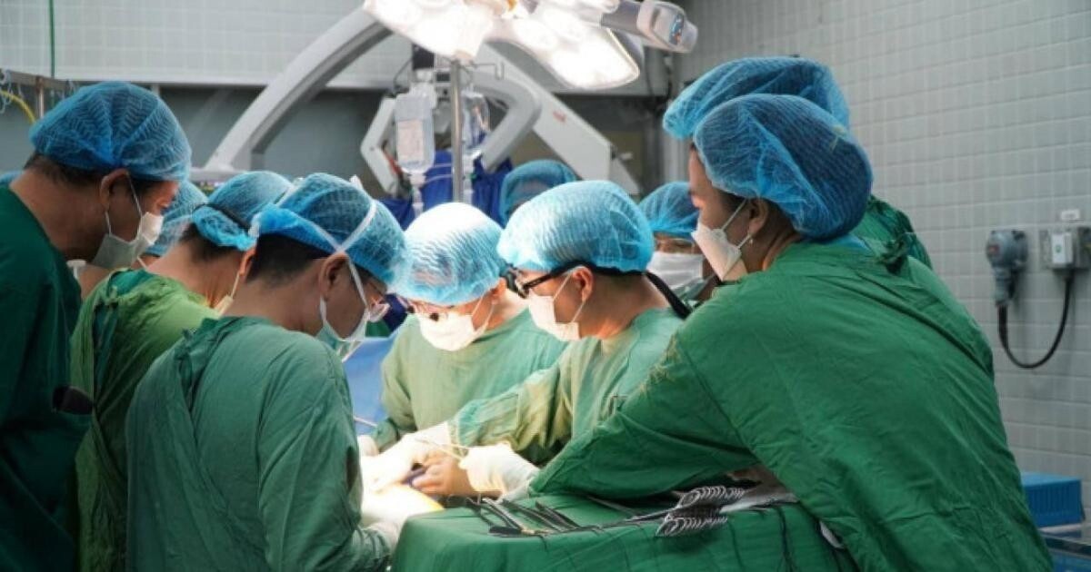 Việc kịp thời tháo gỡ vướng mắc trong đấu thầu, mua sắm trang thiết bị, vật tư, hóa chất y tế... giúp ổn định công tác khám chữa bệnh cho người dân