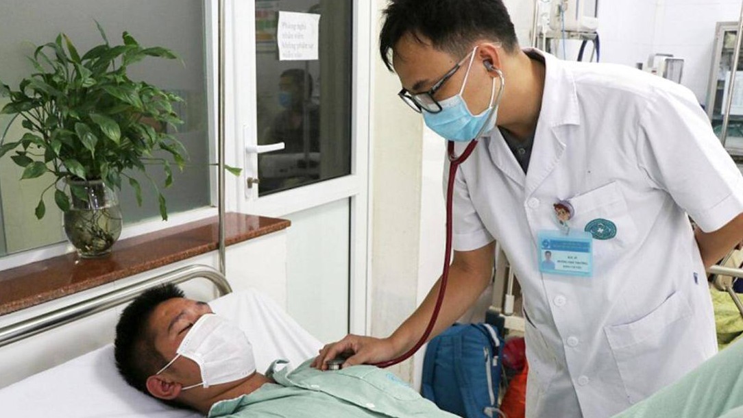 Những bệnh thông thường dễ biến chứng nguy hiểm mùa hè