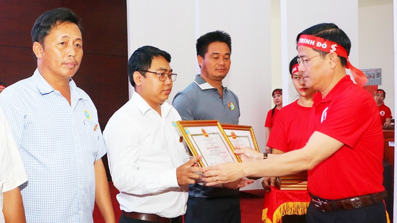Hậu Giang tôn vinh người hiến máu tiêu biểu năm 2023