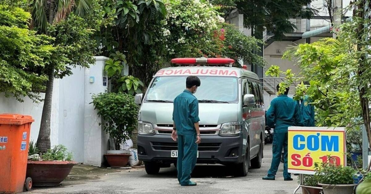 Lực lượng chức năng xử lý hiện trường vụ việc