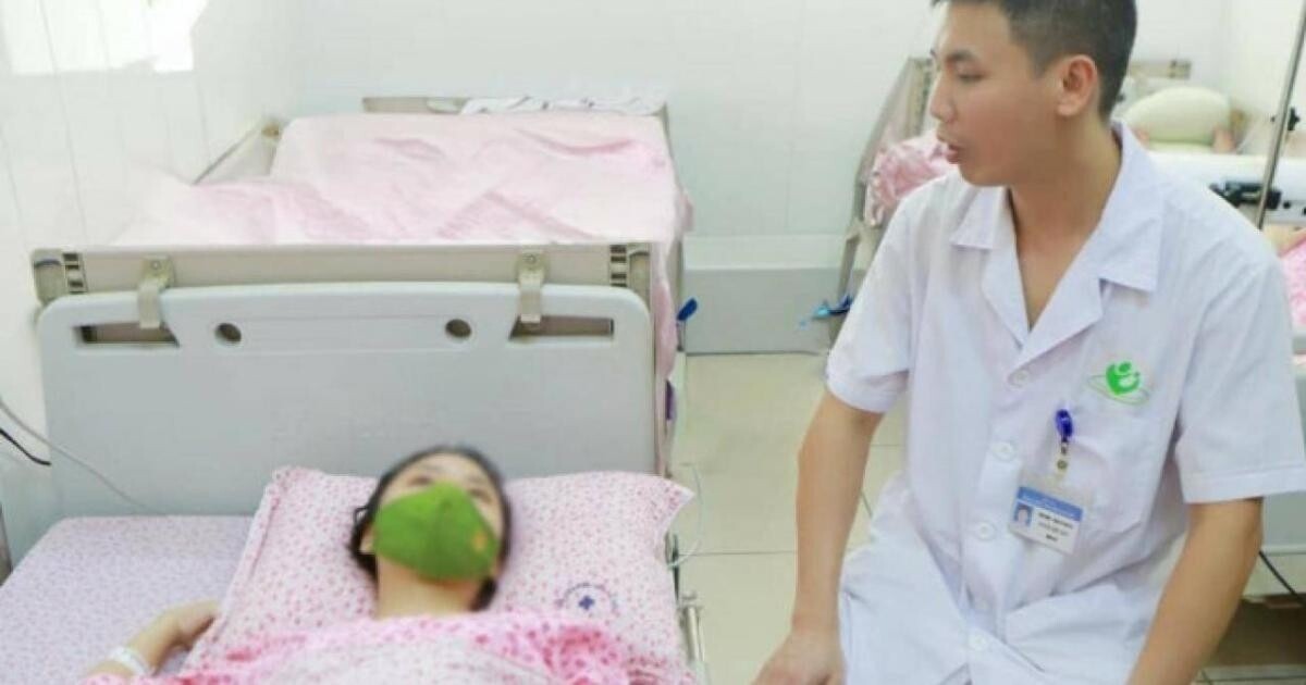 Sản phụ song thai hiếm gặp sau phẫu thuật