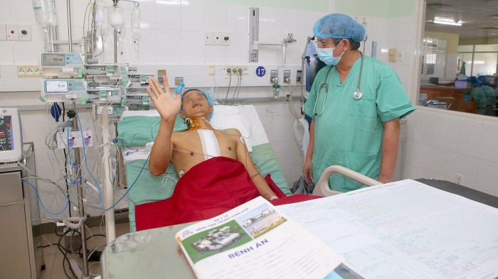 Trái tim của người hiến từ Hà Nội đã đập lại trong lồng ngực người nhận ở Thừa Thiên - Huế.