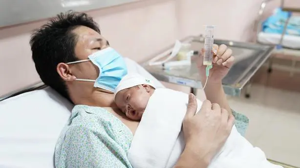 Đề xuất bảo hiểm chi trả sữa mẹ hiến tặng thanh trùng