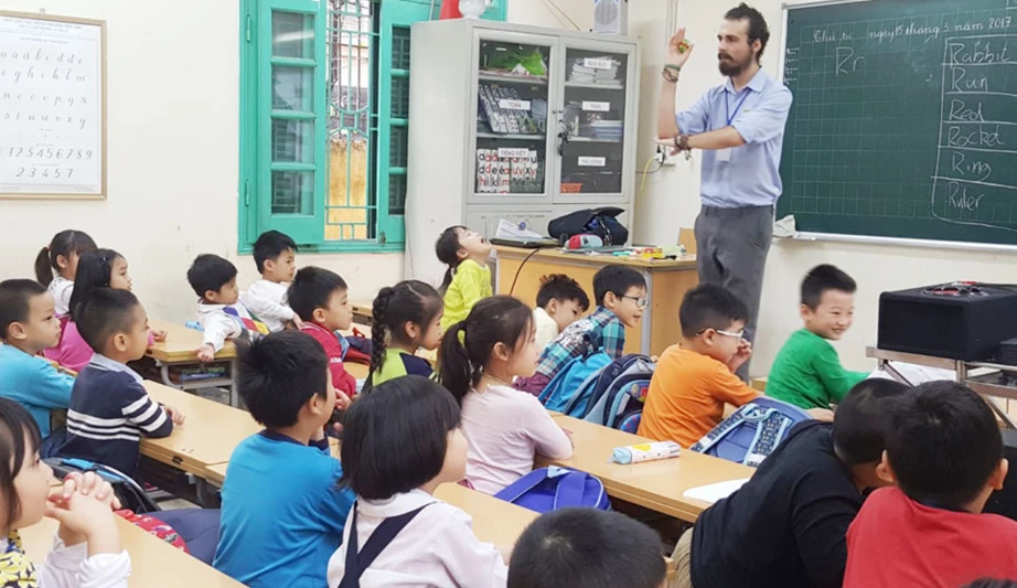 Hà Nội yêu cầu các trường dừng chương trình liên kết trong giờ chính khóa