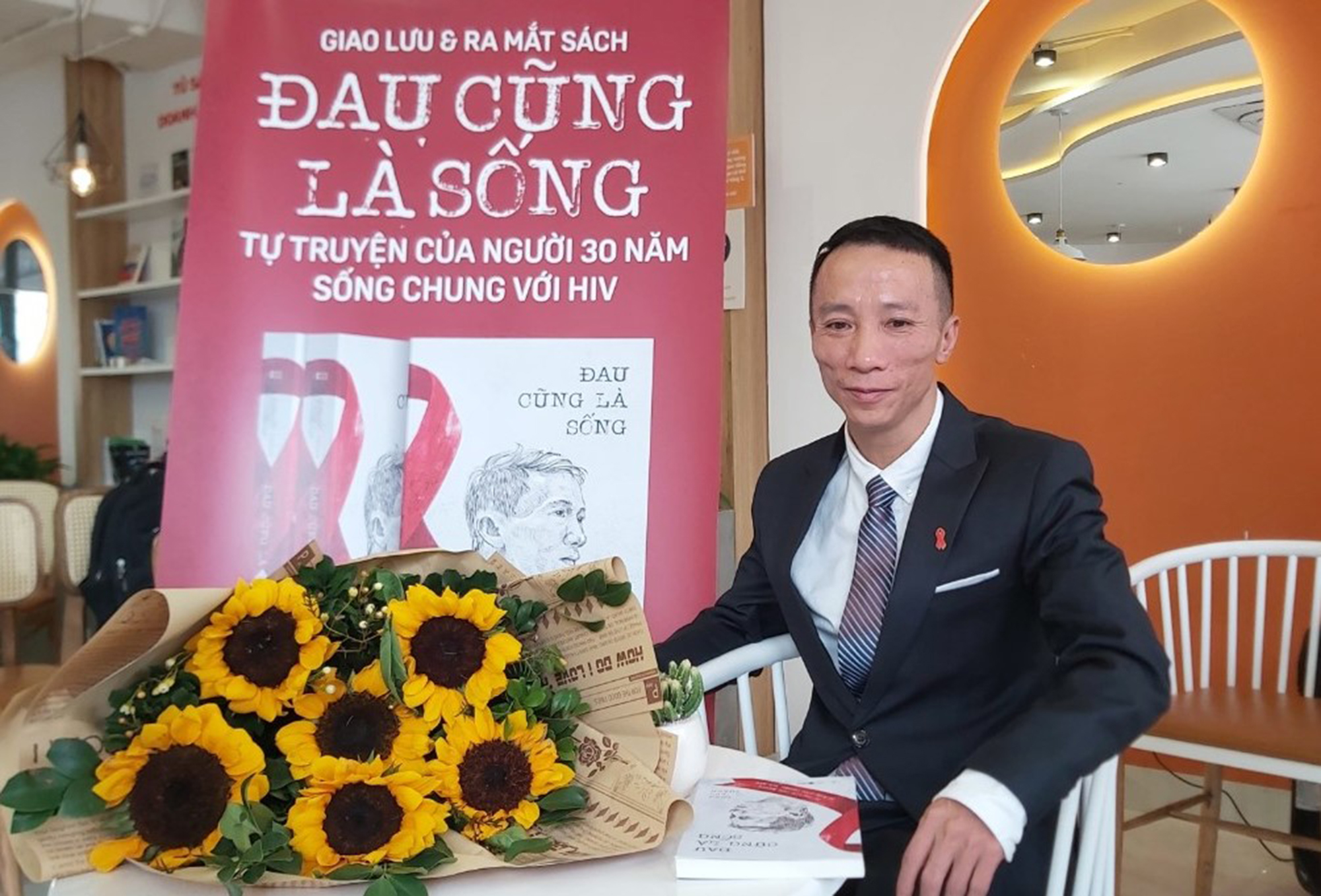 Nghị lực người đàn ông gần 30 năm mắc bệnh thế kỷ