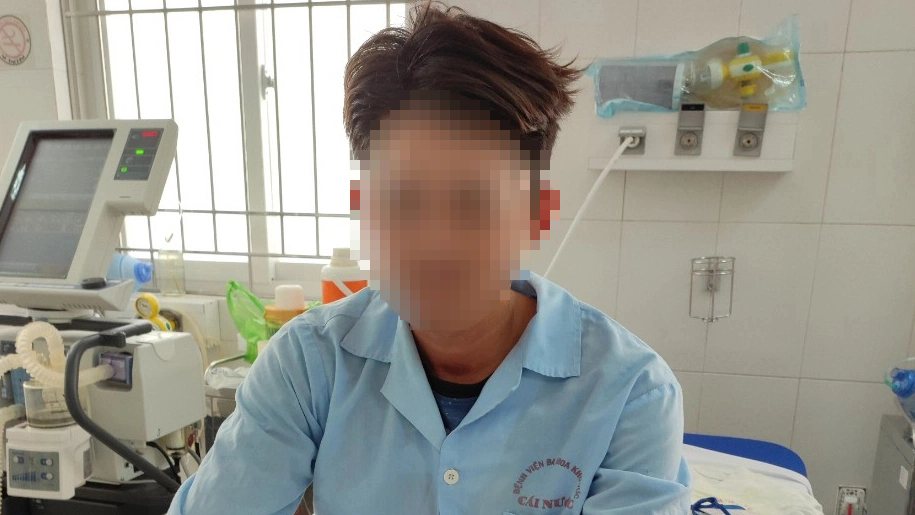 Hai người ở Cà Mau nhập viện cấp cứu nghi do ăn so biển nướng