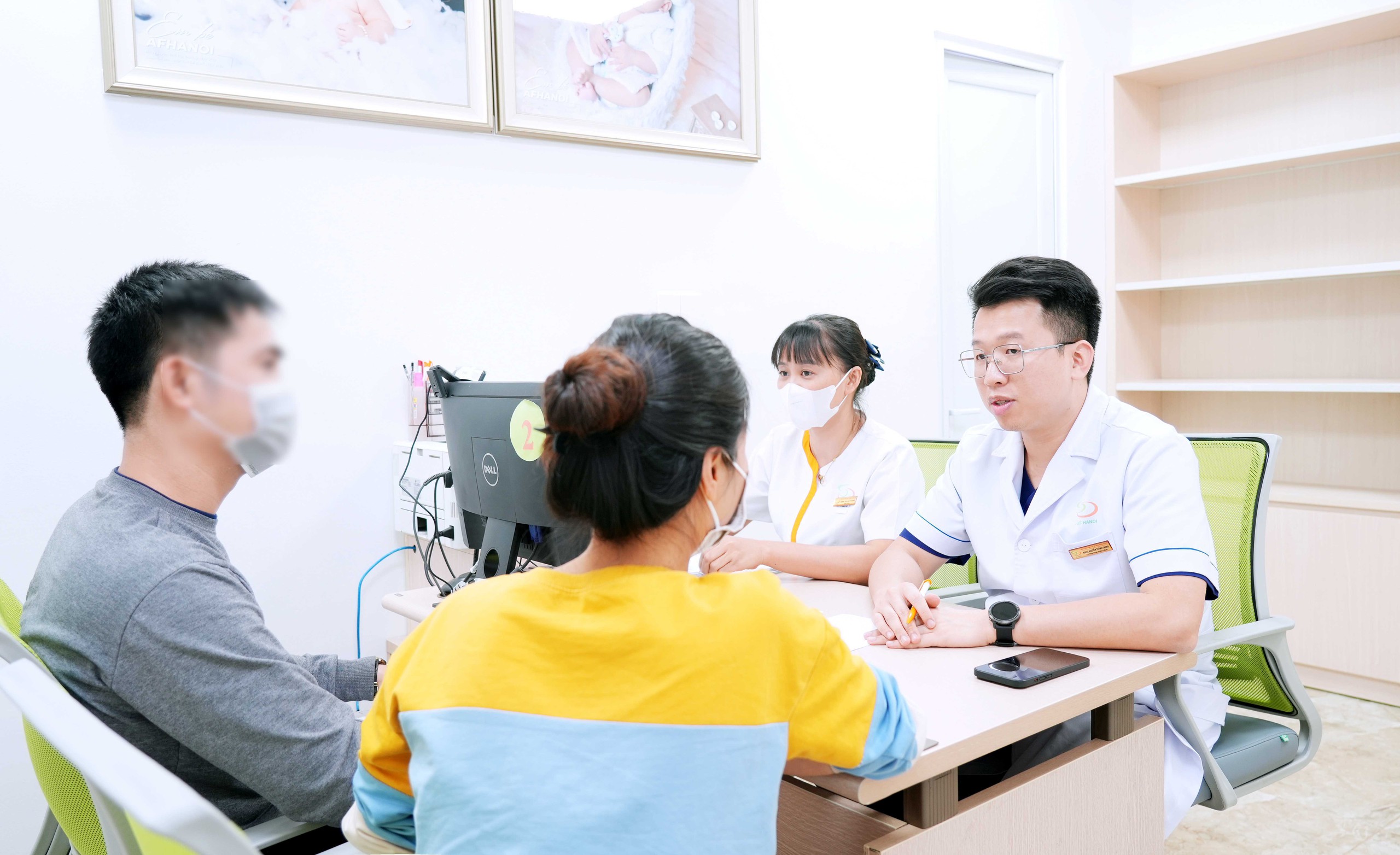 Hạnh phúc vỡ òa của người mẹ mang gen lặn bệnh loạn dưỡng cơ