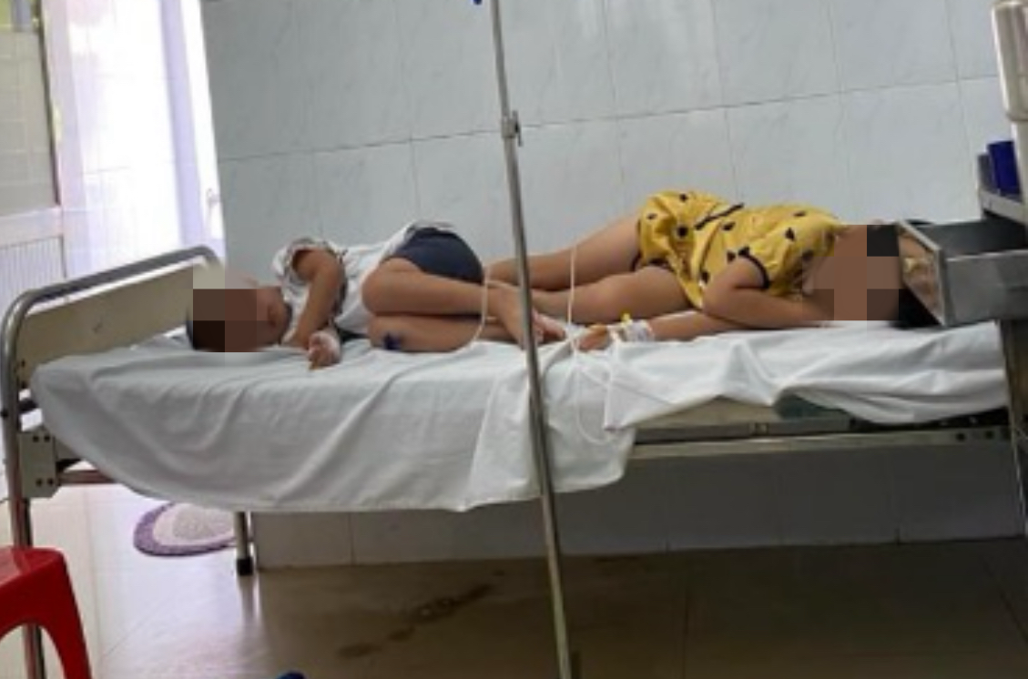 Vụ nôn ói sau ăn bánh mì: Đã có 222 người nhập viện thăm khám, điều trị