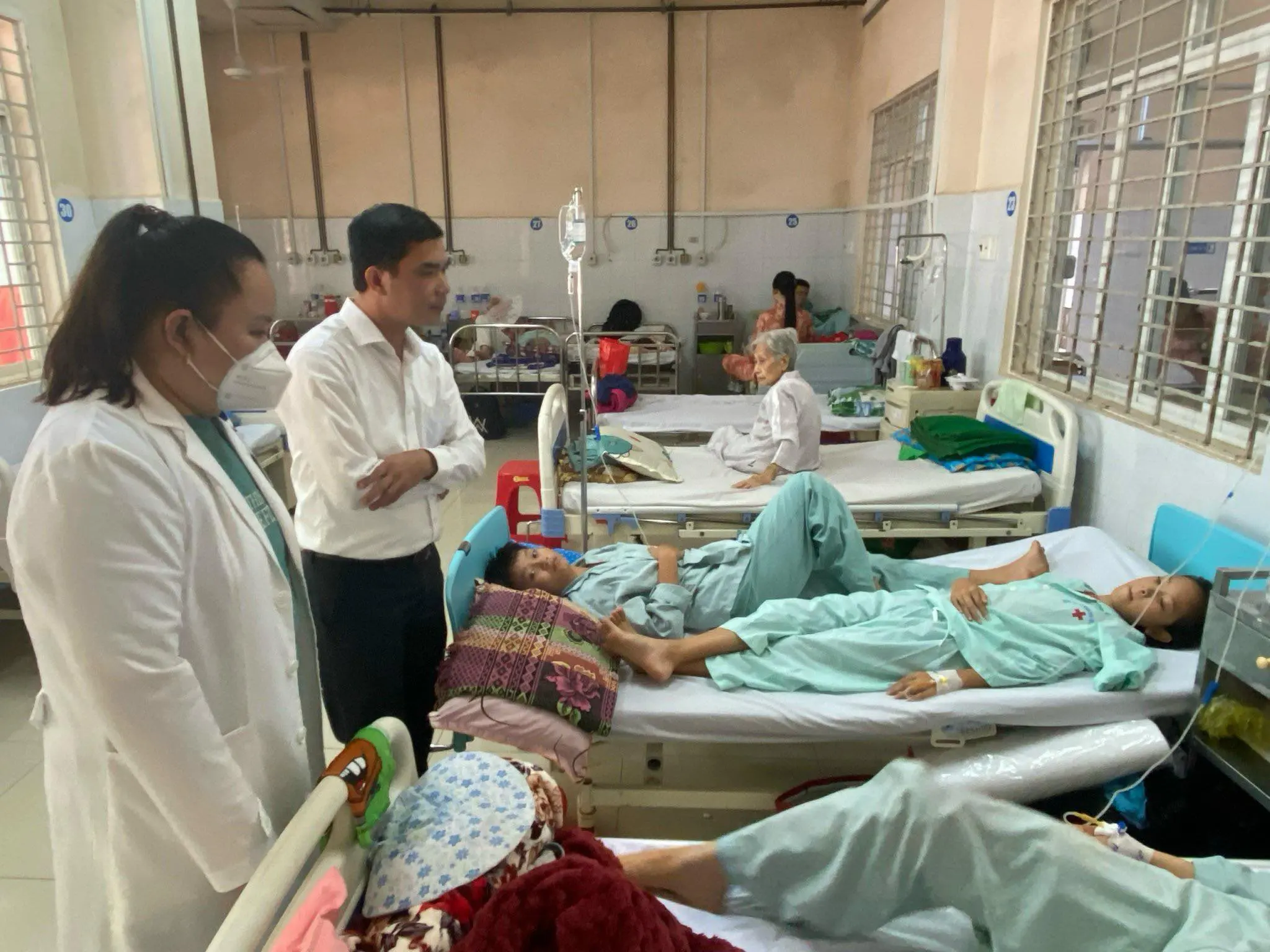 Vụ nôn ói sau ăn bánh mì: Chủ tiệm xài ké giấy phép kinh doanh