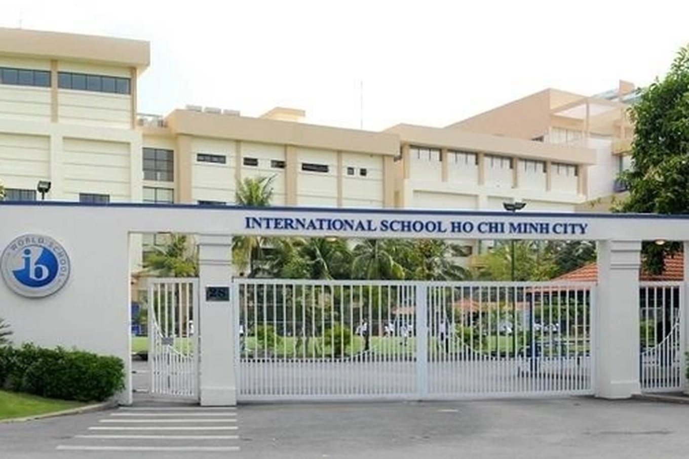 Vụ phát sách có nội dung nhạy cảm về giới tính cho học sinh: Sở GD&ĐT TP.HCM nói gì?