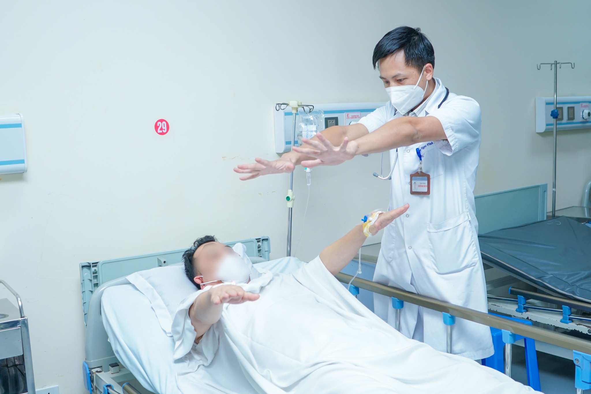Cấp cứu kịp thời cho một bệnh nhân bị TNGT do đột quỵ bất ngờ